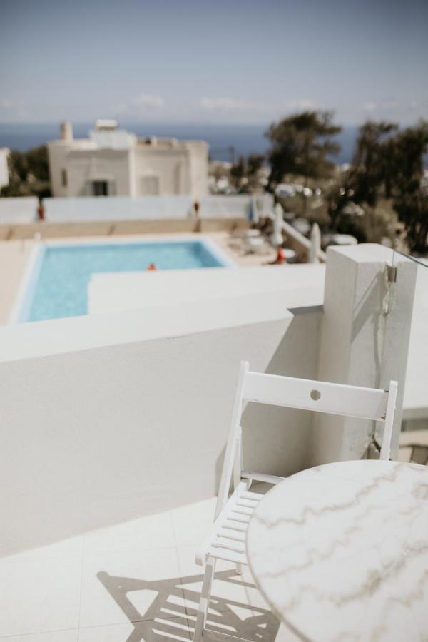 Thirasia Hotel 2*