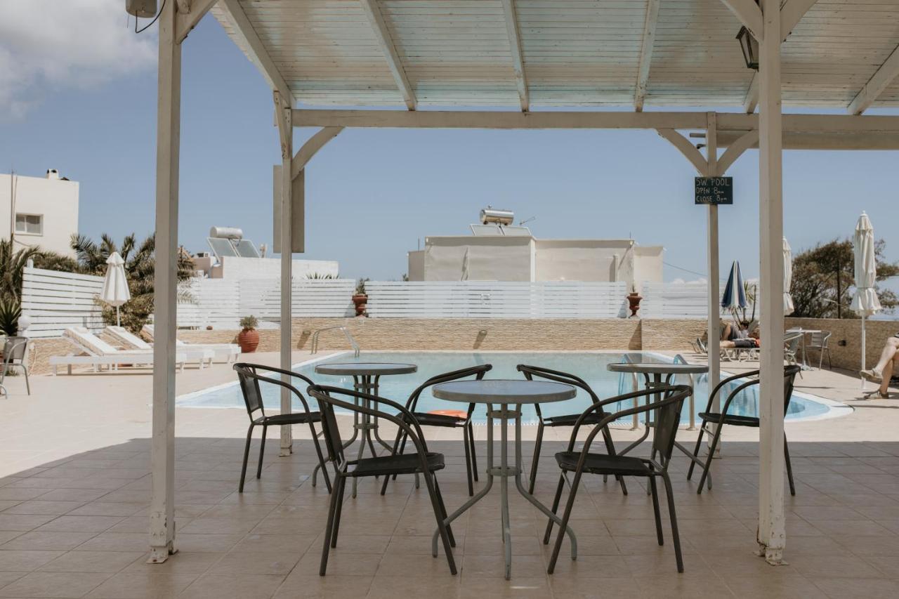 Thirasia Hotel 2*