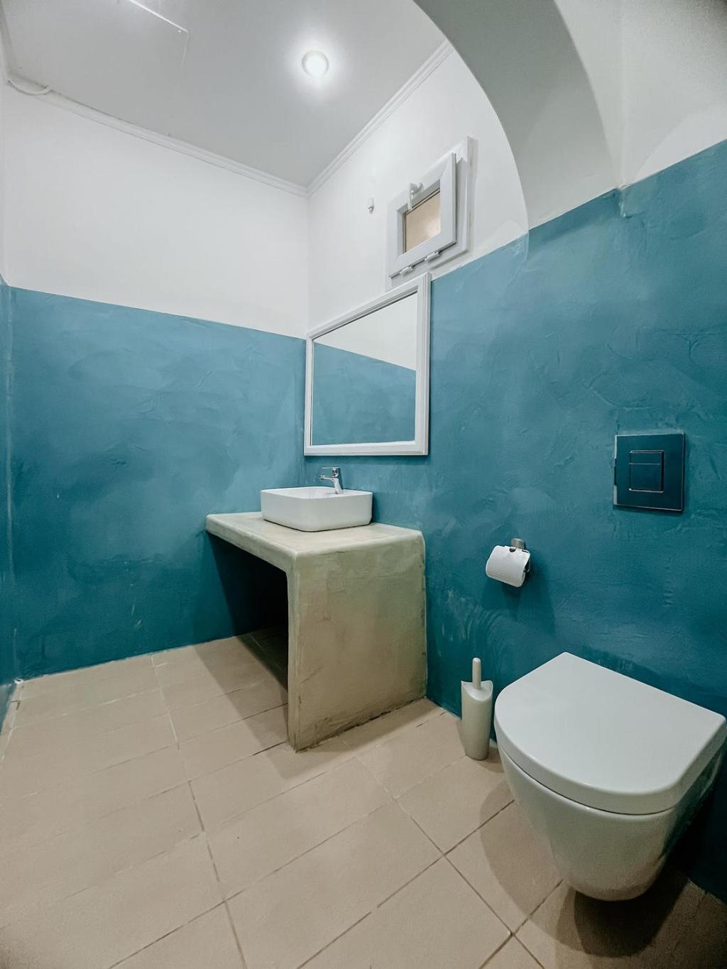 Thirasia Hotel Fira (Santorini)