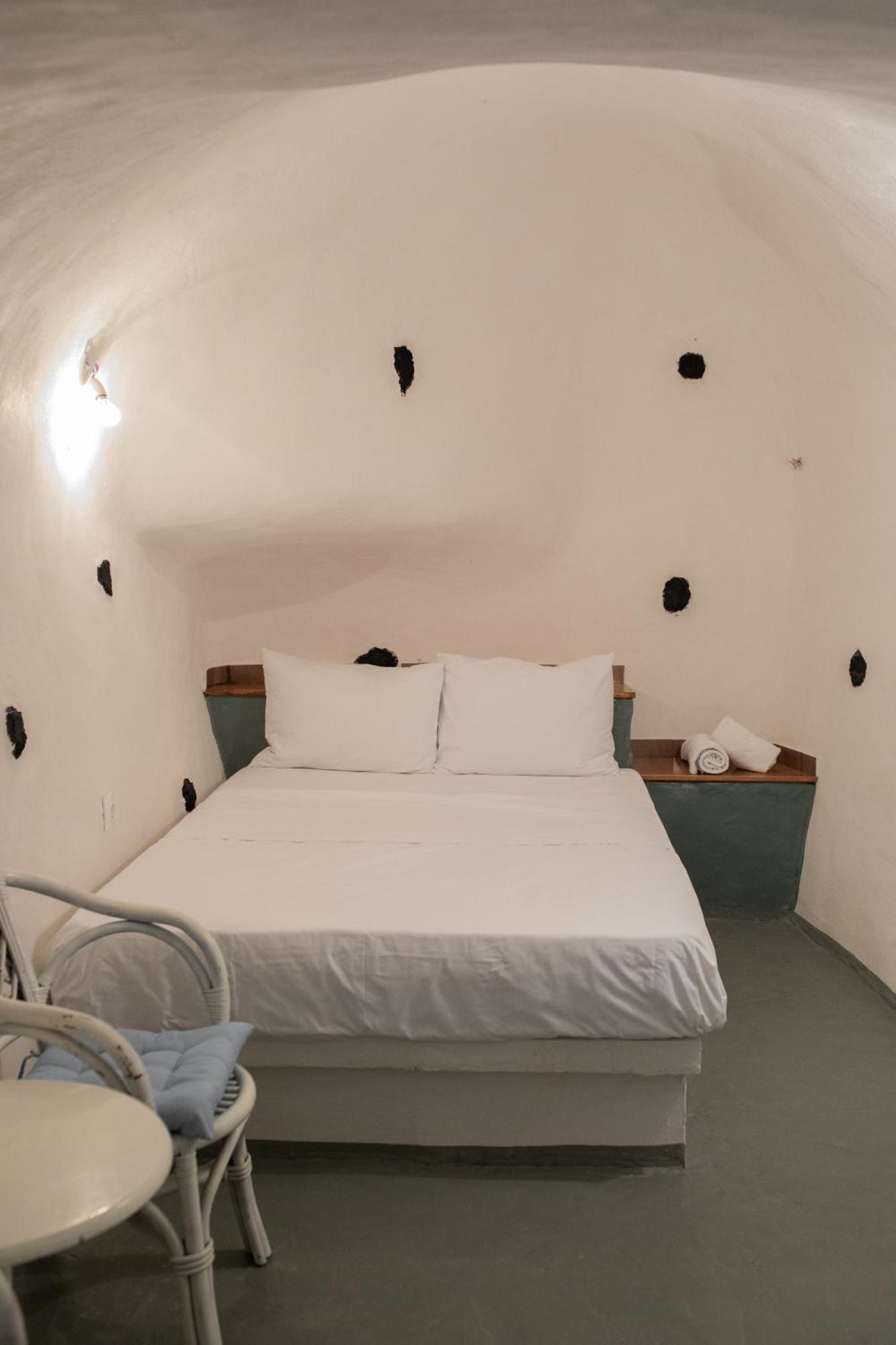 Hotel Thirasia 2*